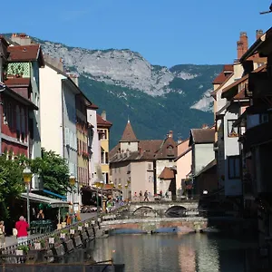 Des Alpes Hotel