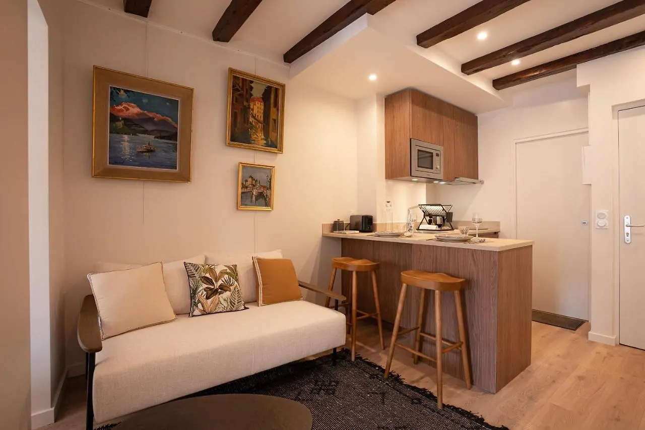 La Suite Du 10 - Nice Studio With View On The Canal And The Castle Annecy France