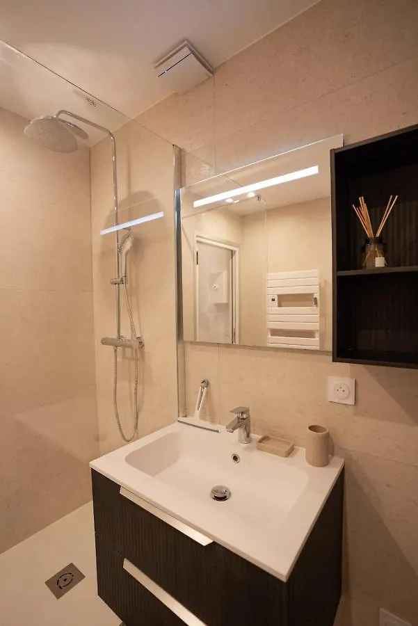 La Suite Du 10 - Nice Studio With View On The Canal And The Castle Annecy