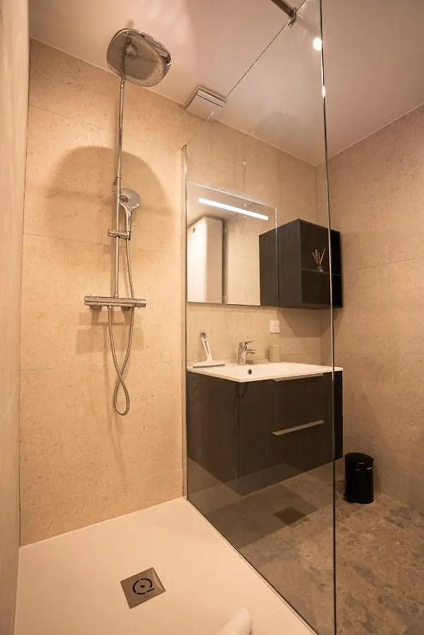 La Suite Du 10 - Nice Studio With View On The Canal And The Castle Annecy Apartment