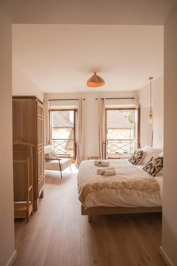 Apartment La Suite Du 10 - Nice Studio With View On The Canal And The Castle Annecy France